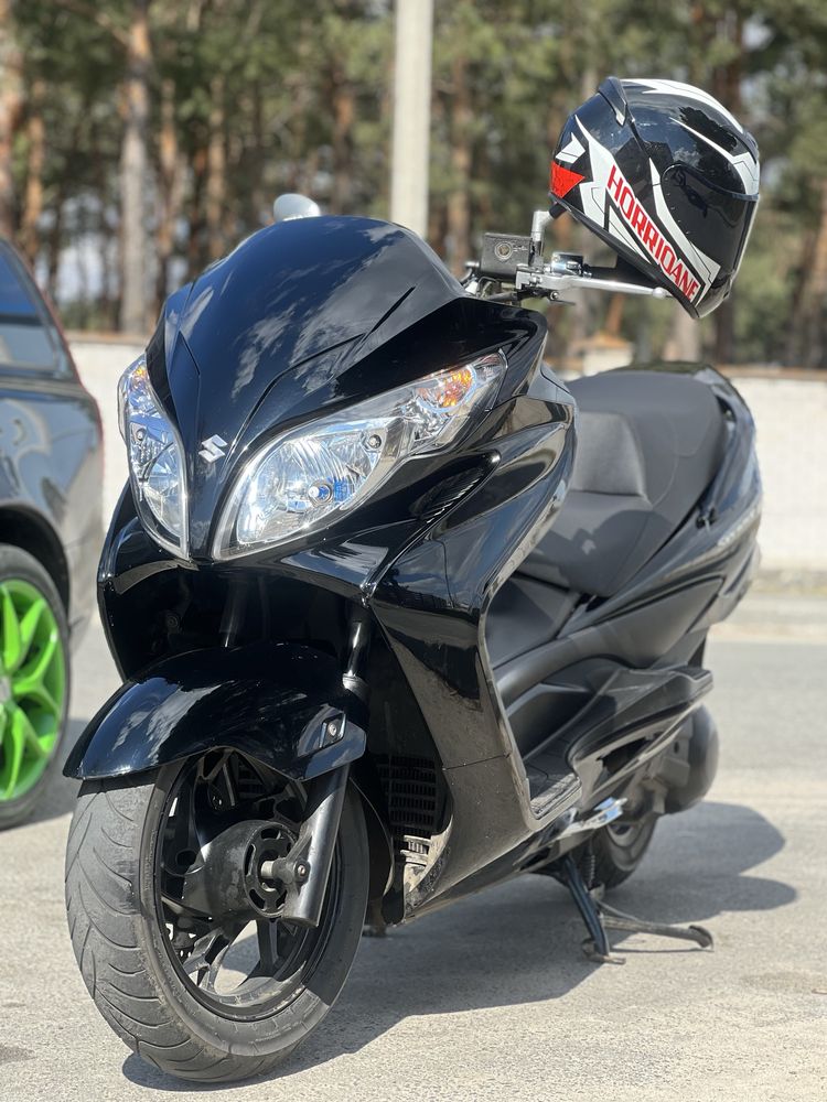 SUZUKI SKYWAVE 250 свіжопригнаний розмитнений