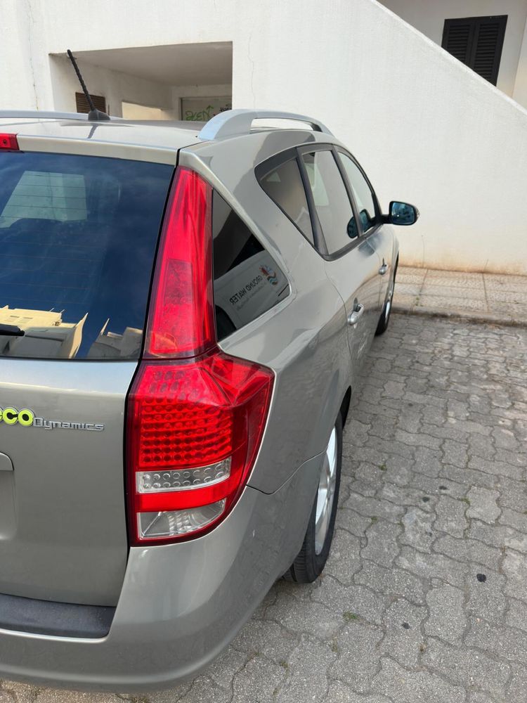 Kia Ceed ano 2011