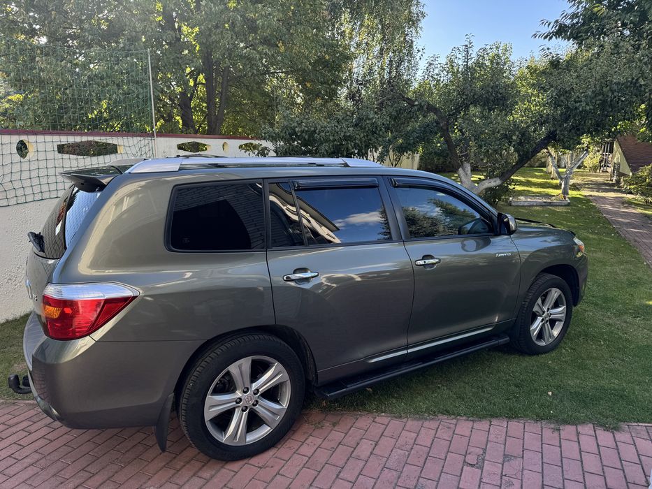 Toyota highlander