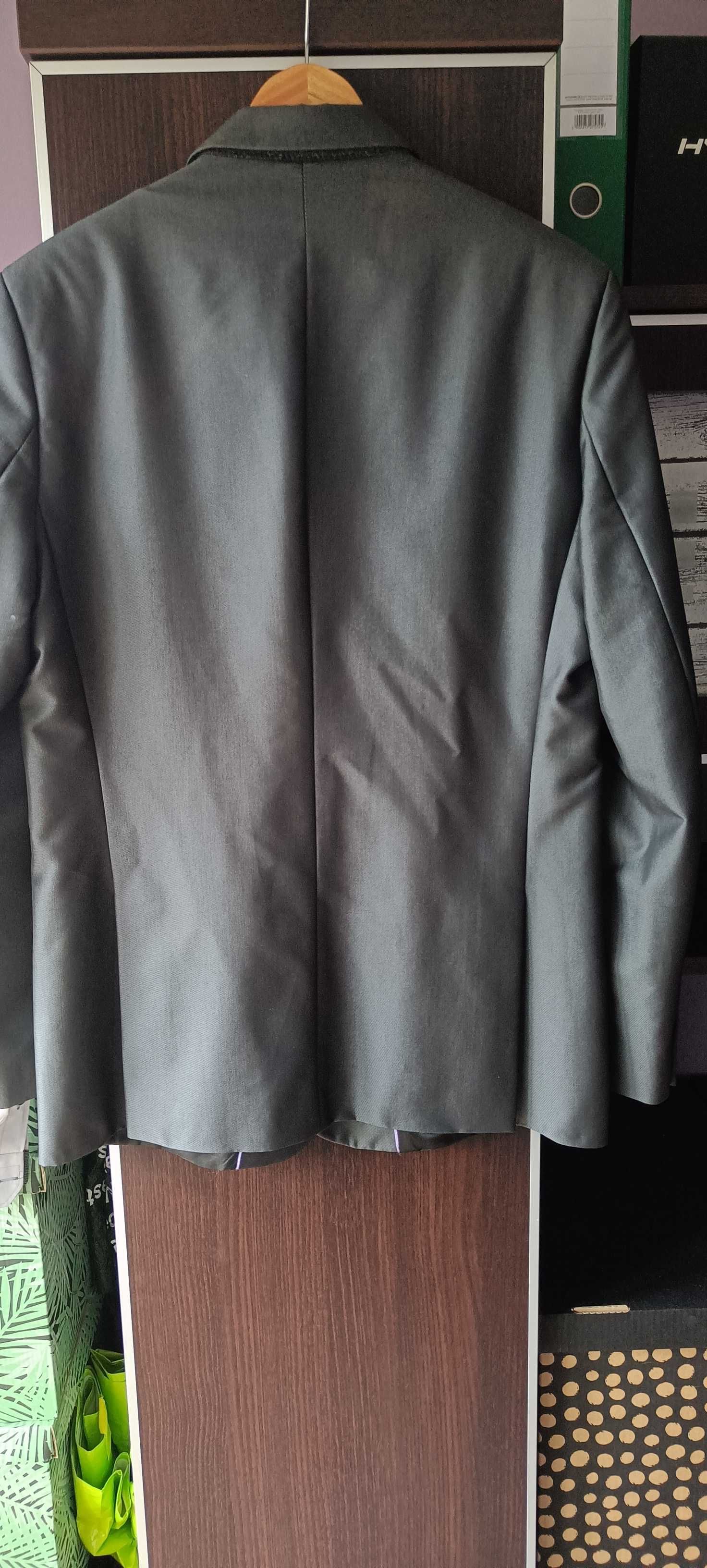 Garnitur męski ( wzrost 180 cm )