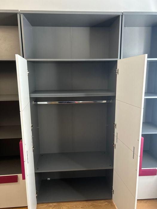 Meble do pokoju dziecięcego/młodzieżowego