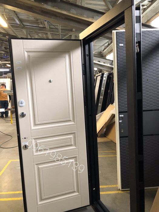 Двери от СКЛАДА без скрытых переплат С доставкой и монтажом под ключ!!