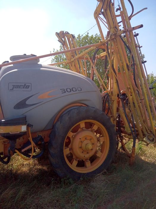 Оприскувач  Адванс 3000 "Джакта"