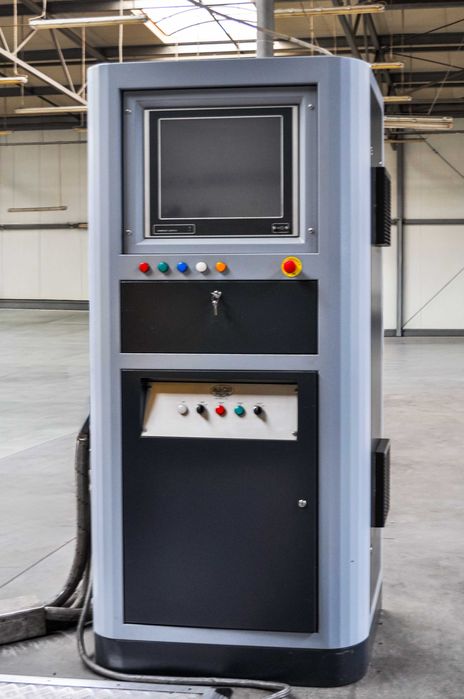 Giętarka CNC Provar 5-90 U-D – użyteczna długość robocza 4500 mm