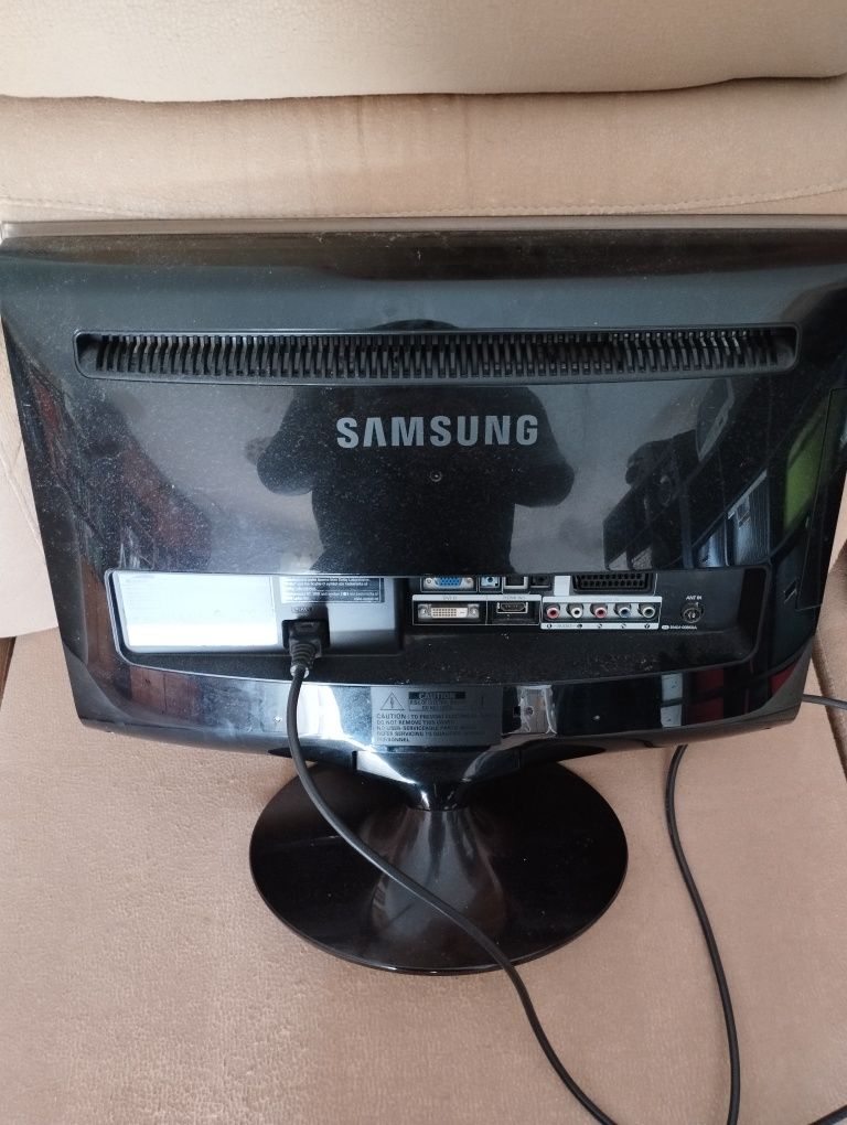 TV/Monitor Samsung SnycMaster T200HD