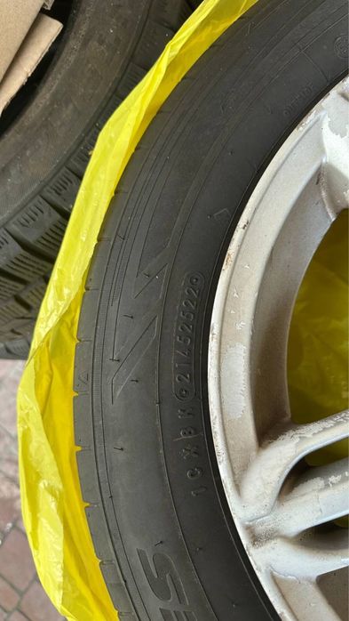 Шини (резина) Toyo Tires R16