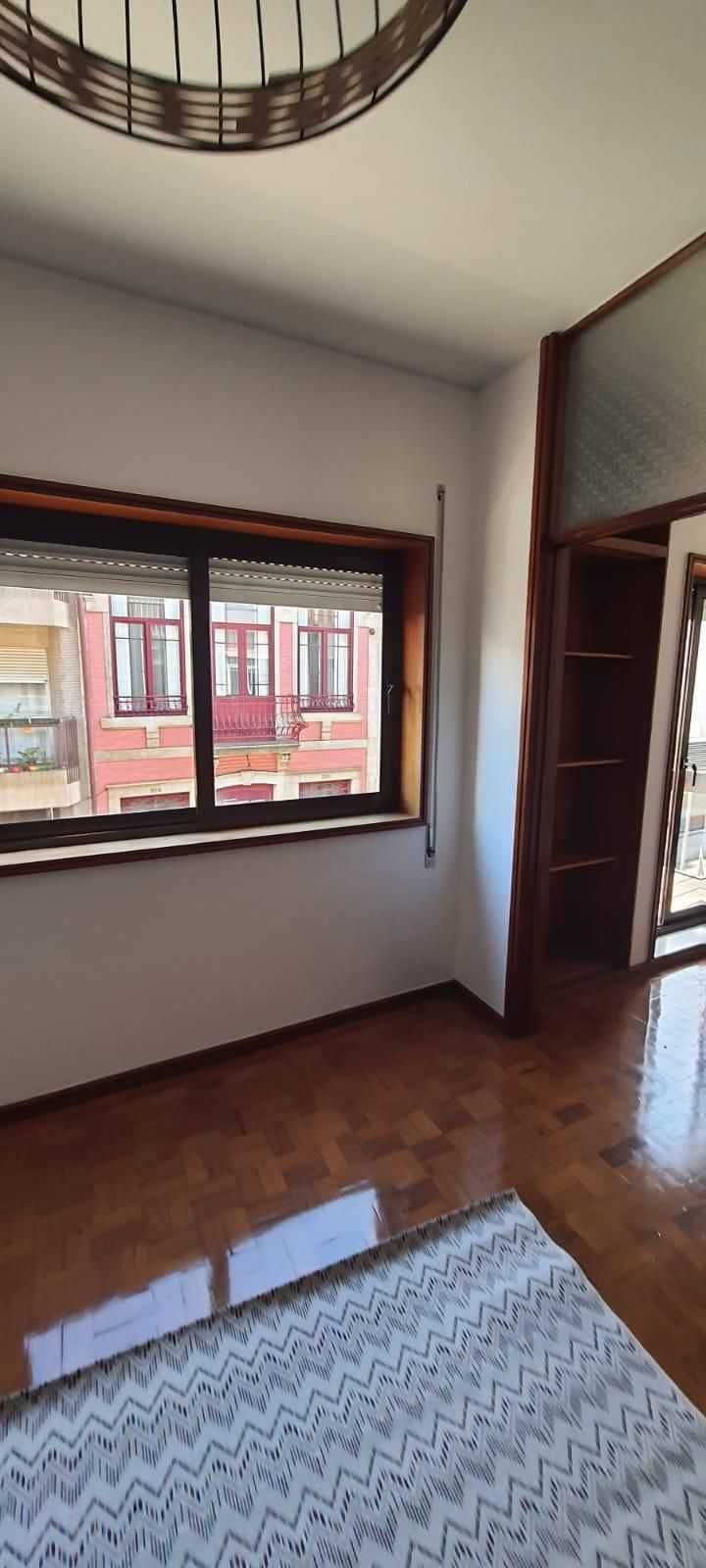 T3 renovado e mobilado - Perto Pólo Universitário