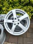 17 Ford Volvo 5x108 7,5J et40