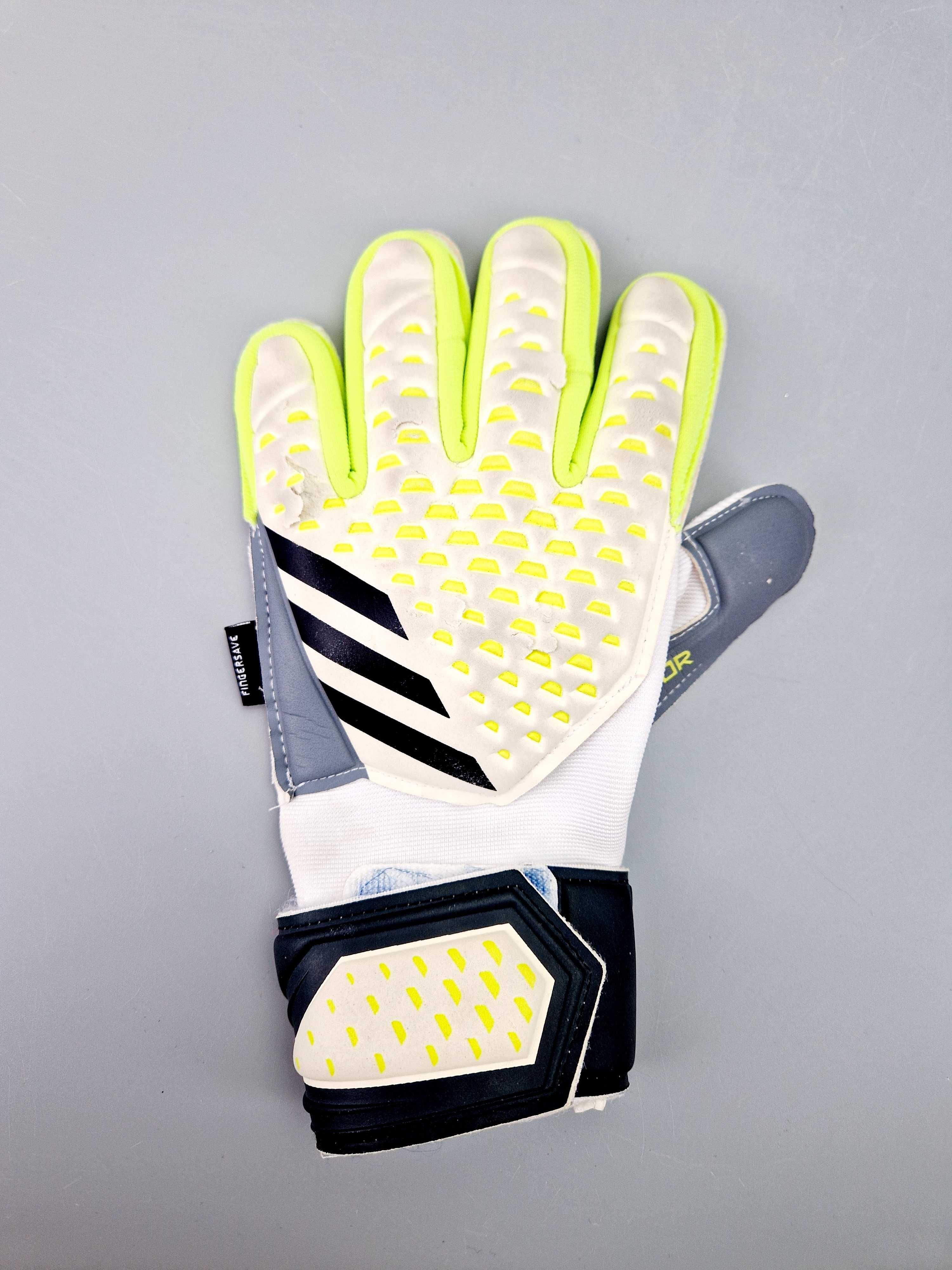 Rękawice Bramkarskie adidas Predator Fingersave roz 7