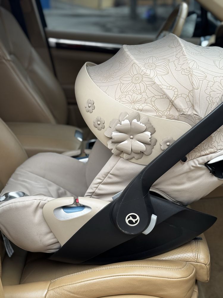 Автокрісло Cybex Priam Simply Flowers Beige