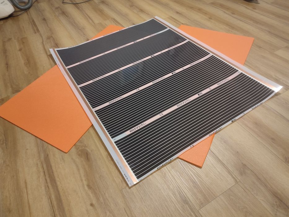 Folia grzewcza + podklad 1.25m2. idealny do małej garderoby, lazienki.