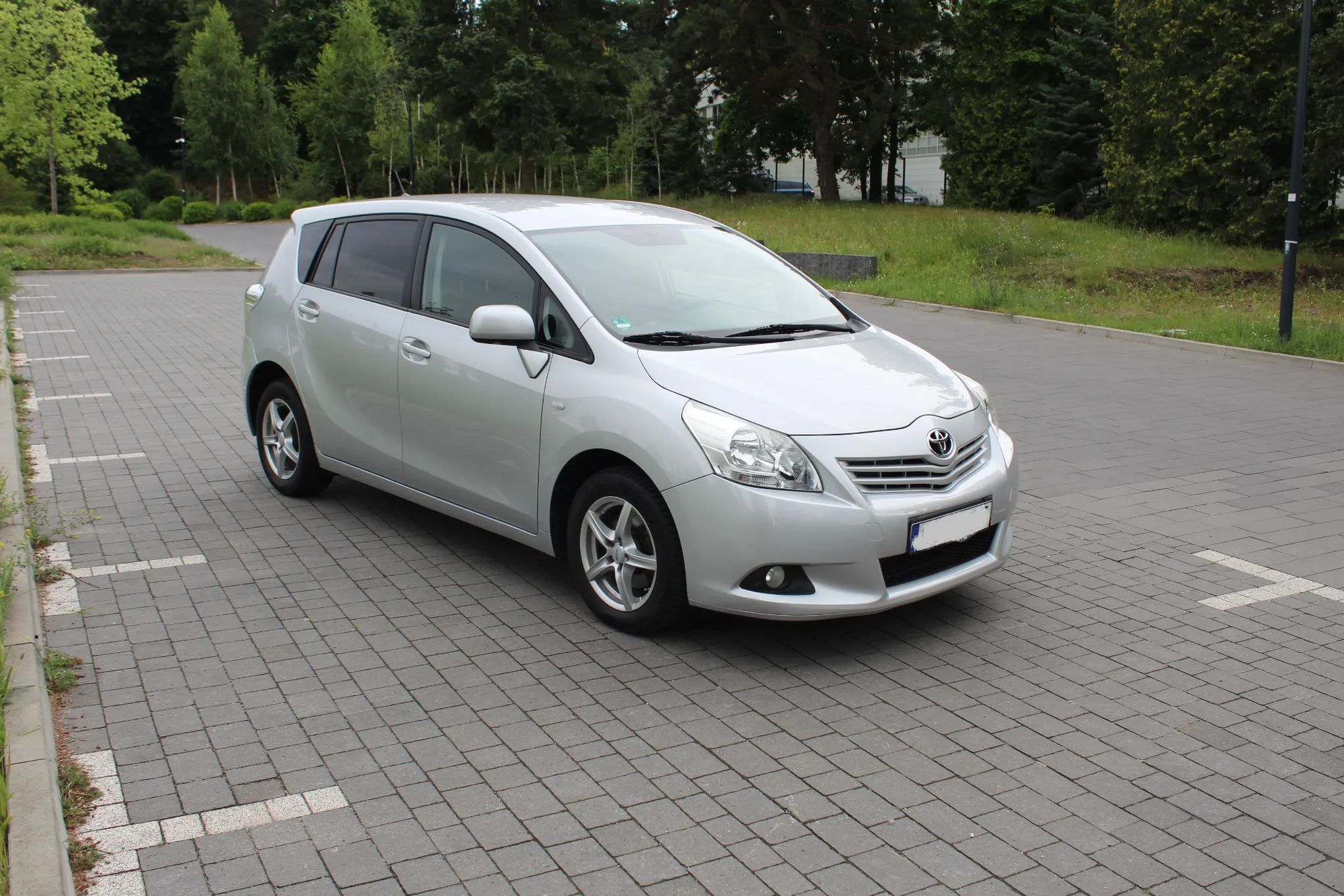 Toyota Verso 1.8-16v * Alu * Parktronik * 7-Miejsc * Zadbane
