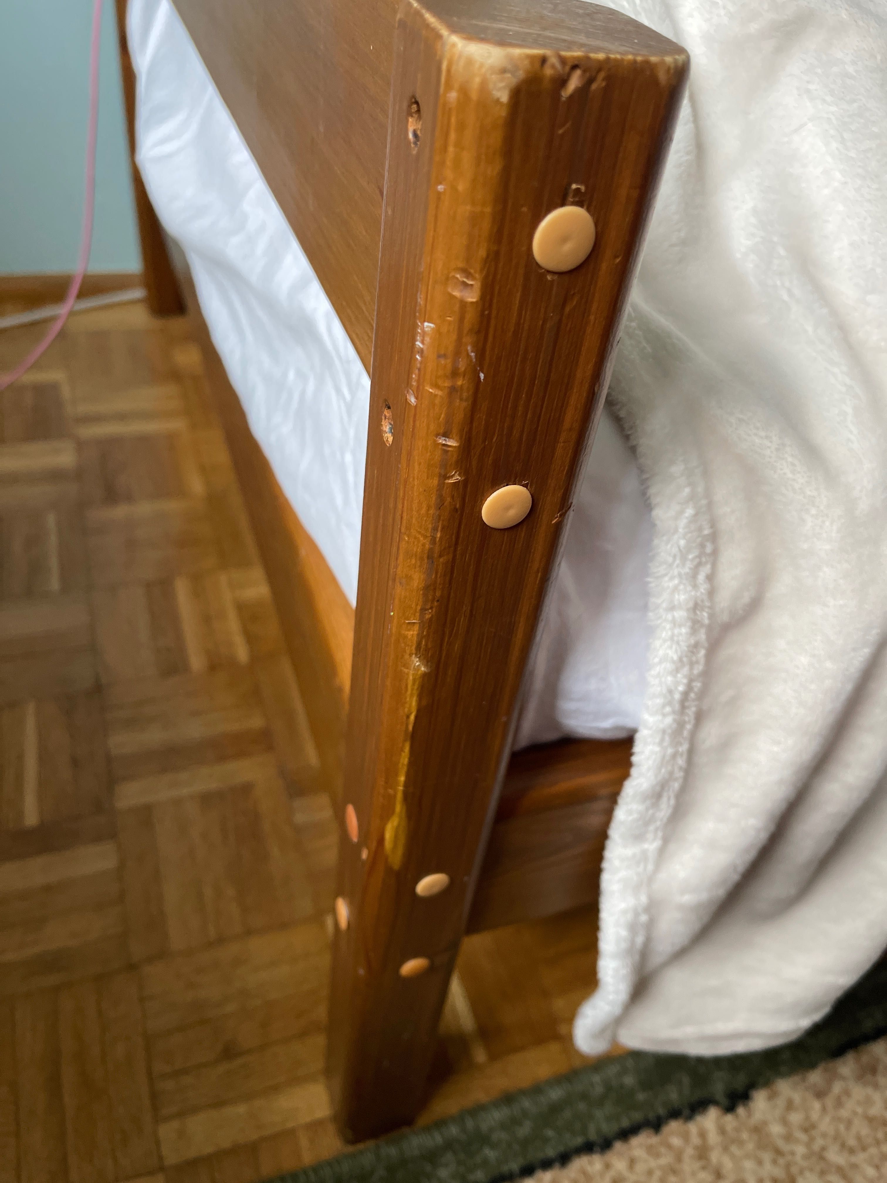 łóżka młodzieżowe drewniane