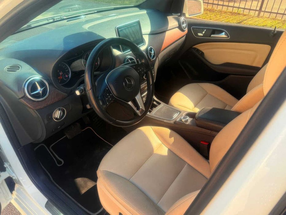 Mercedes-Benz B-Class Electric Drive      2015