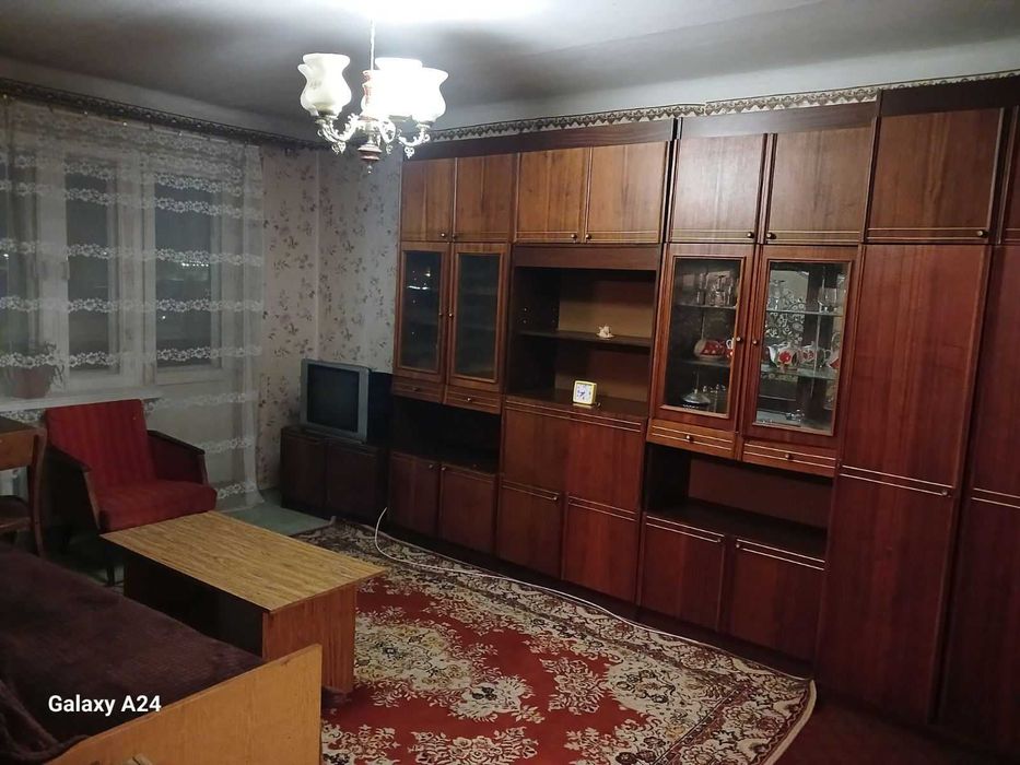 Продам квартиру 4 кім 5 поверх  м.Знамянка 666 318 678 вул..Свободи66