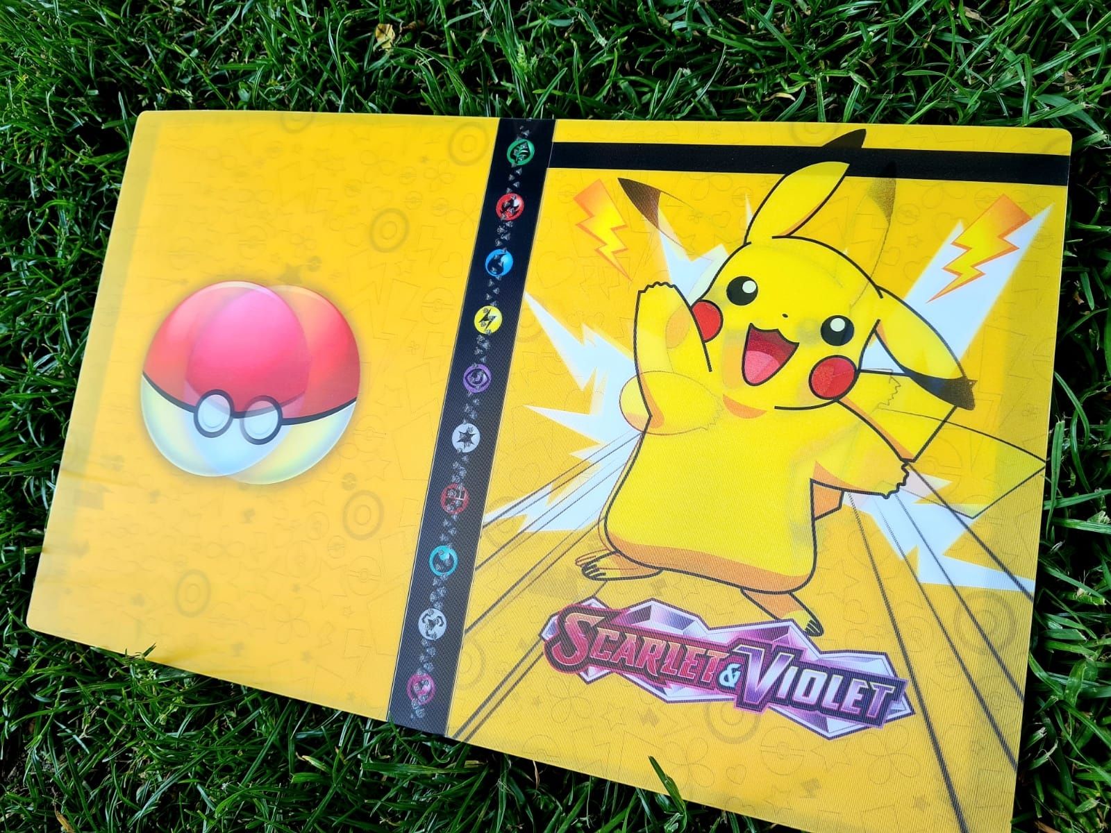 Nowy super album 3D na karty Pokemon format A5 Pikachu