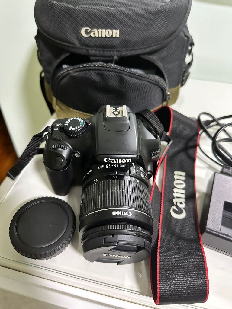 Máquina fotográfica Canon  EOS 1100D