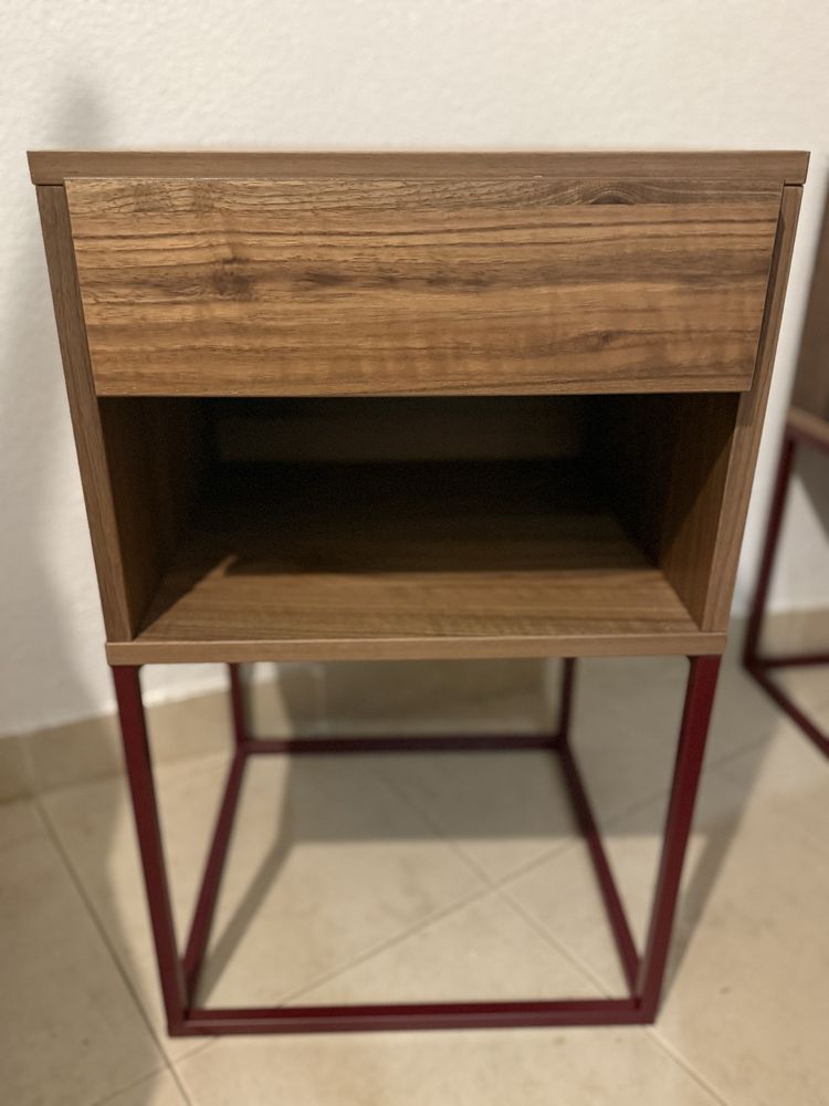 Mesa de cabeceira ikea
