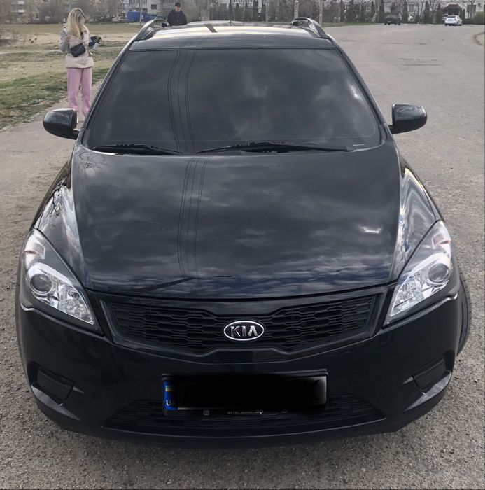 Продам Kia ceed 1,6 дизель