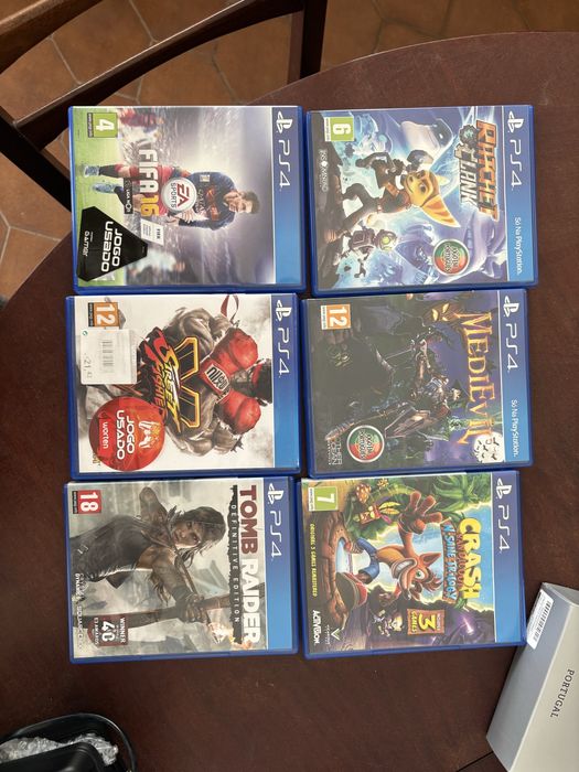 PS4 Slim + 2 comandos + jogos