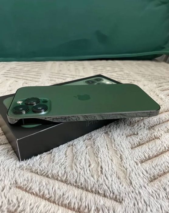 Продам IPhone 13 Pro Max green