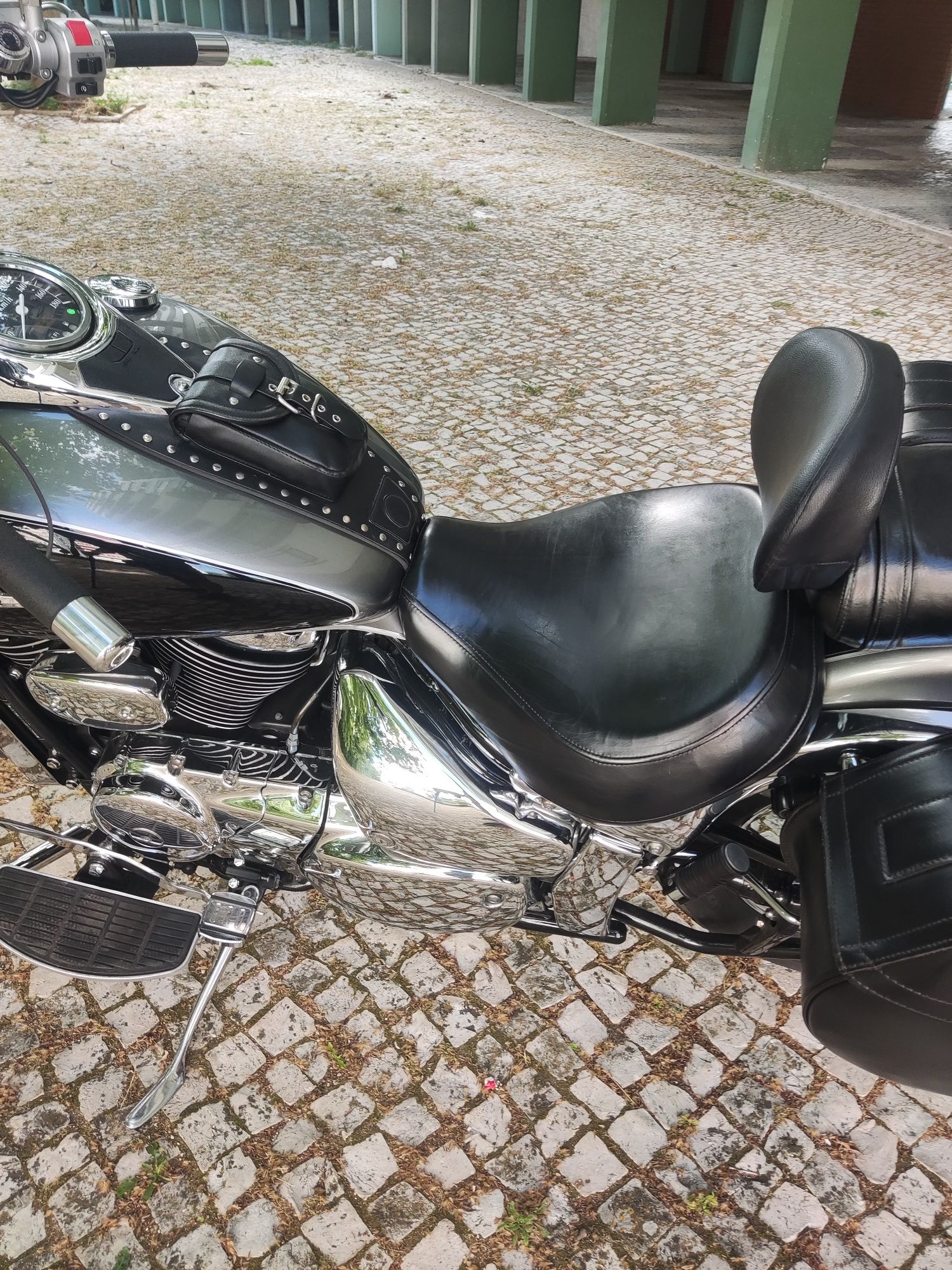 Suzuki Intruder VL800