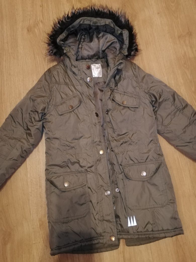 Kurtka khaki 9-10 parka ocieplana jesień zima