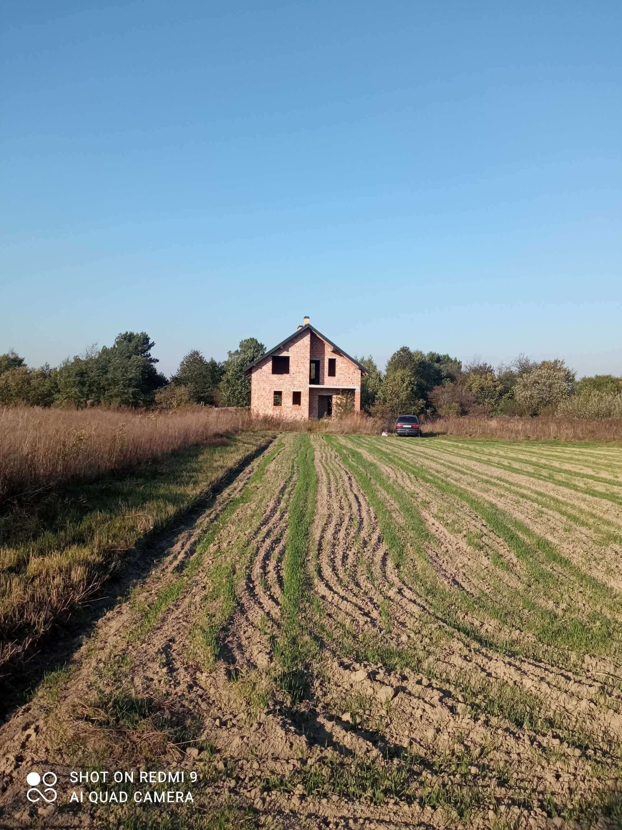 Продаж будинку в селі Карачинів, 10 сотиків