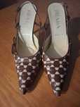 Sapatos Prada "Mules" tamanho 37 em pele castanha