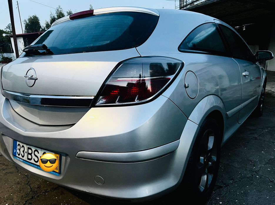 Opel Astra GTC 1.3