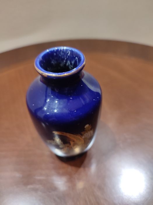 Śliczny stary wazonik porcelana kobalt