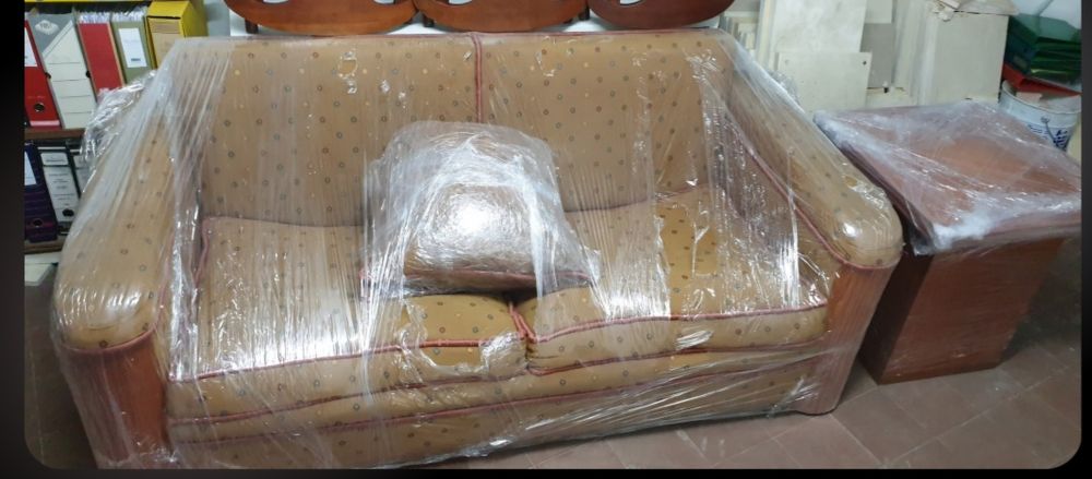 Mobília sala (mesas+sofá)