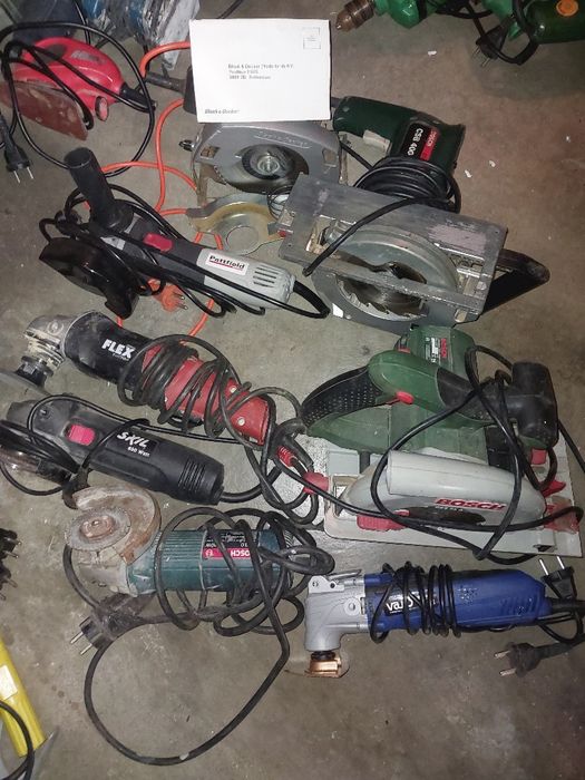 Lote de Serras Circulares e Rebarbadoras Amoladoras - Bosch, Desde 15