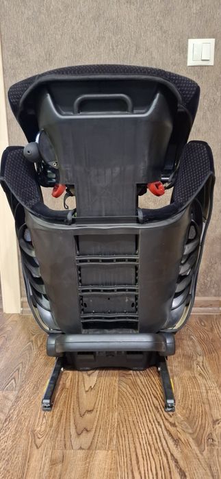 Автокрісло Recaro