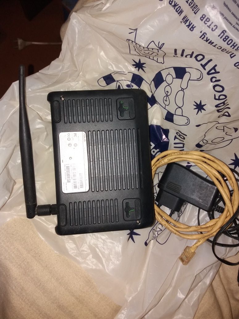 Продам wi fi  роутер