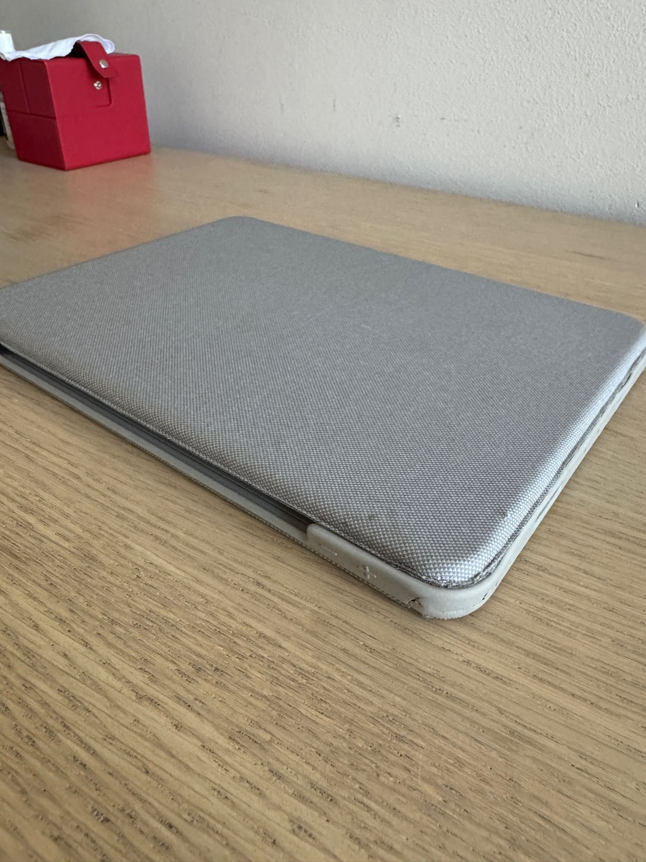 ETUI Logitech Combo Touch do iPada PRO