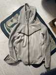 nike tech cinzento tamanho M