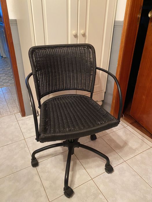 Cadeira Giratória IKEA em bom estado 20€€€