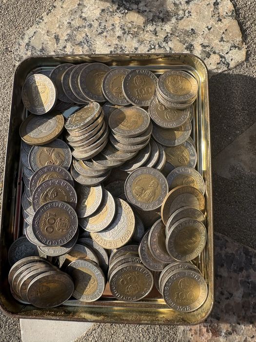 Moedas antigas vendo