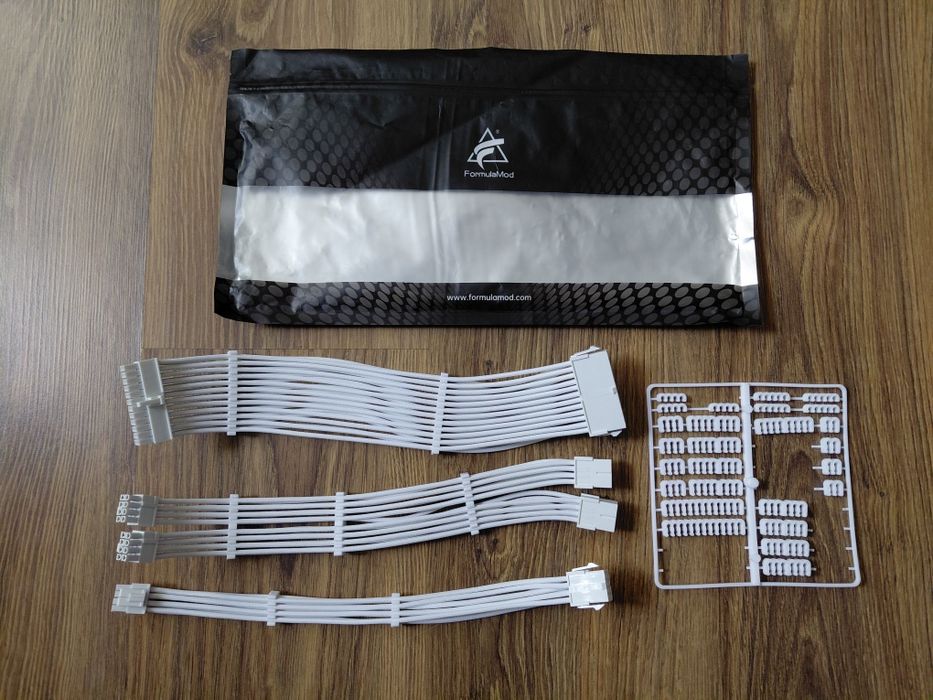 Модульні кастомні кабелі пожовжувачі FormulaMod для відеокарти ПК