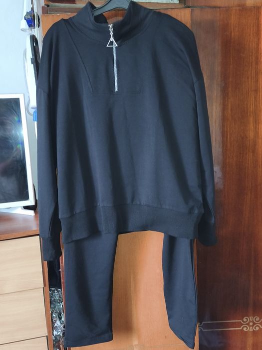 Новый женский спортивный костюм