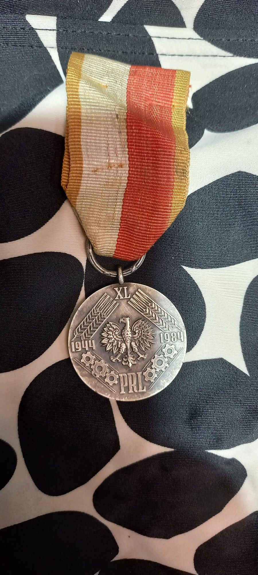 Kolekcja stary medal odznaka prl