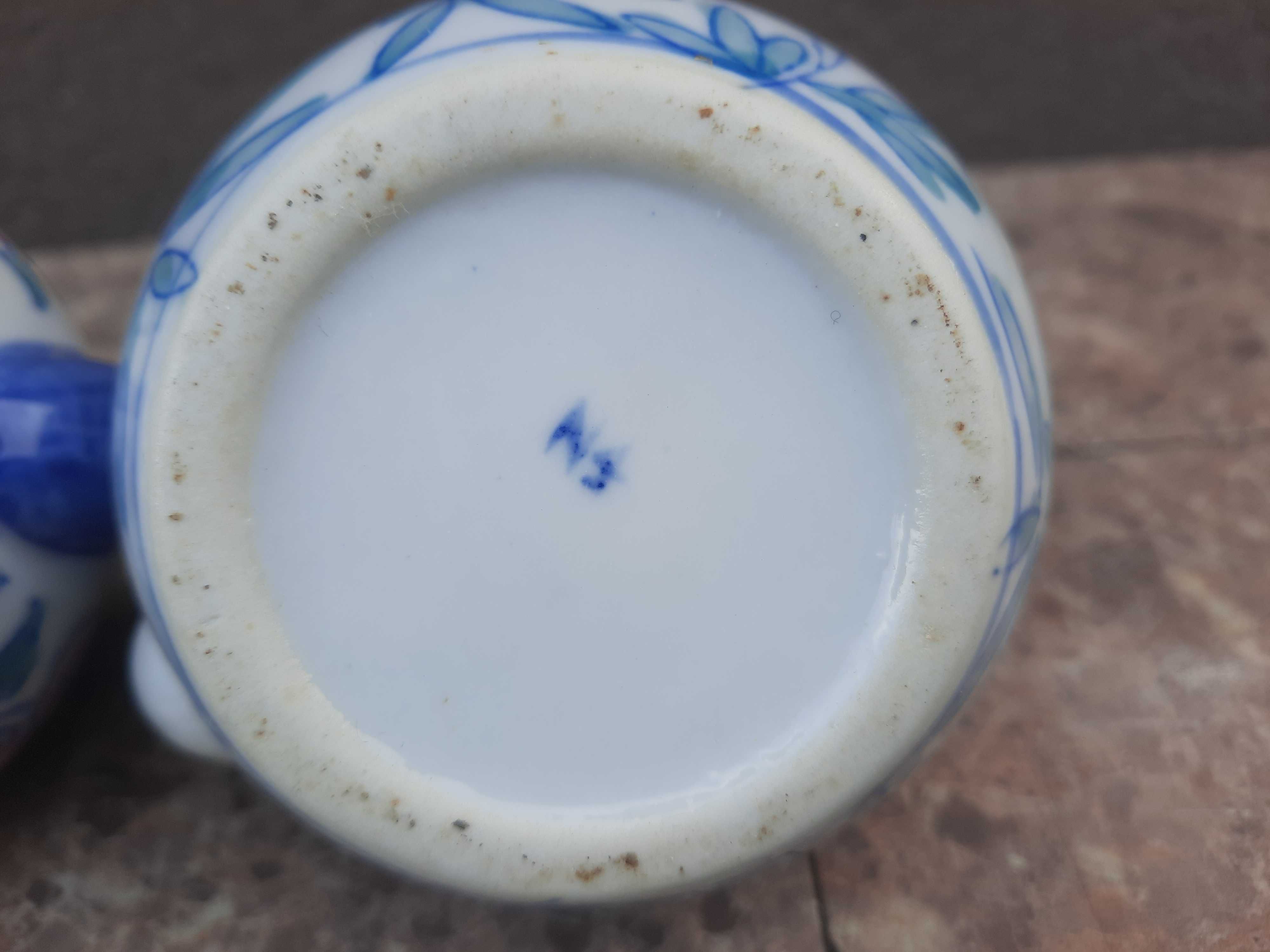 Stara ceramika miniatury czajniki imbryki 2szt dekoracja 10cm