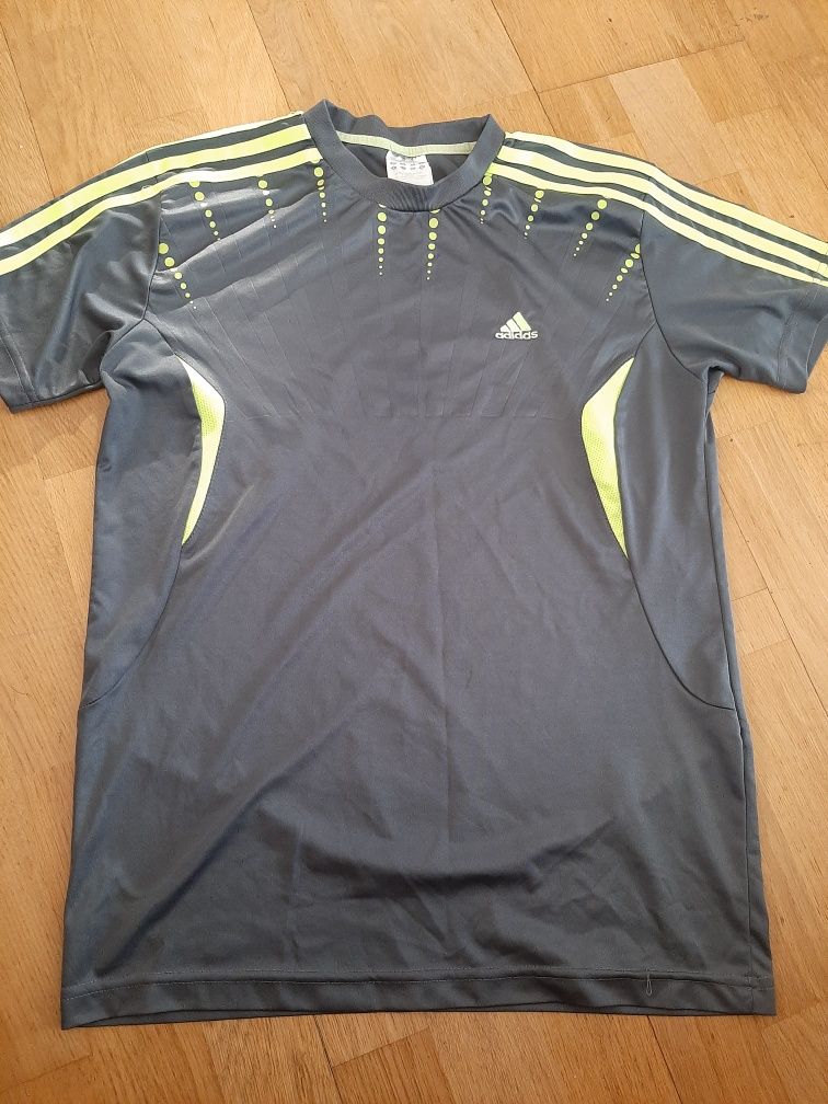 adidas koszulka  sportowa roz M