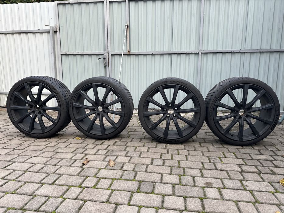 235/35. ZR20 в хорошому стані ціна за 1 штуки