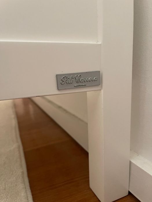 Comoda Pili Carrera
