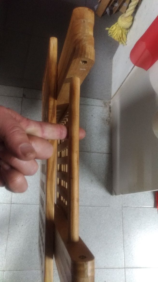 Mesa dobrável  em Madeira pinho