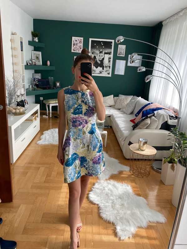 Elegancka sukienka AGGI