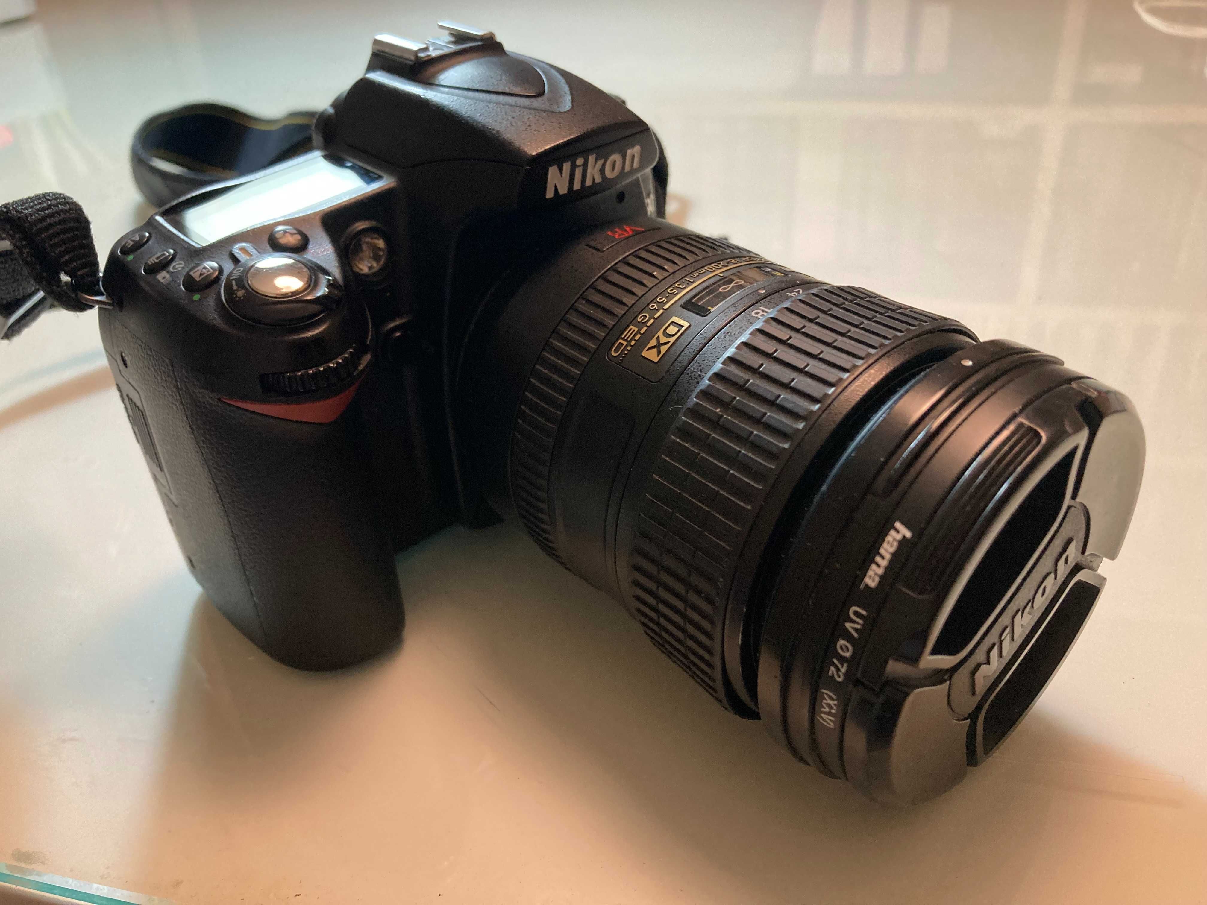 Nikon D90 com lente Nikon VR 18-200 mm- 24448 disparos.