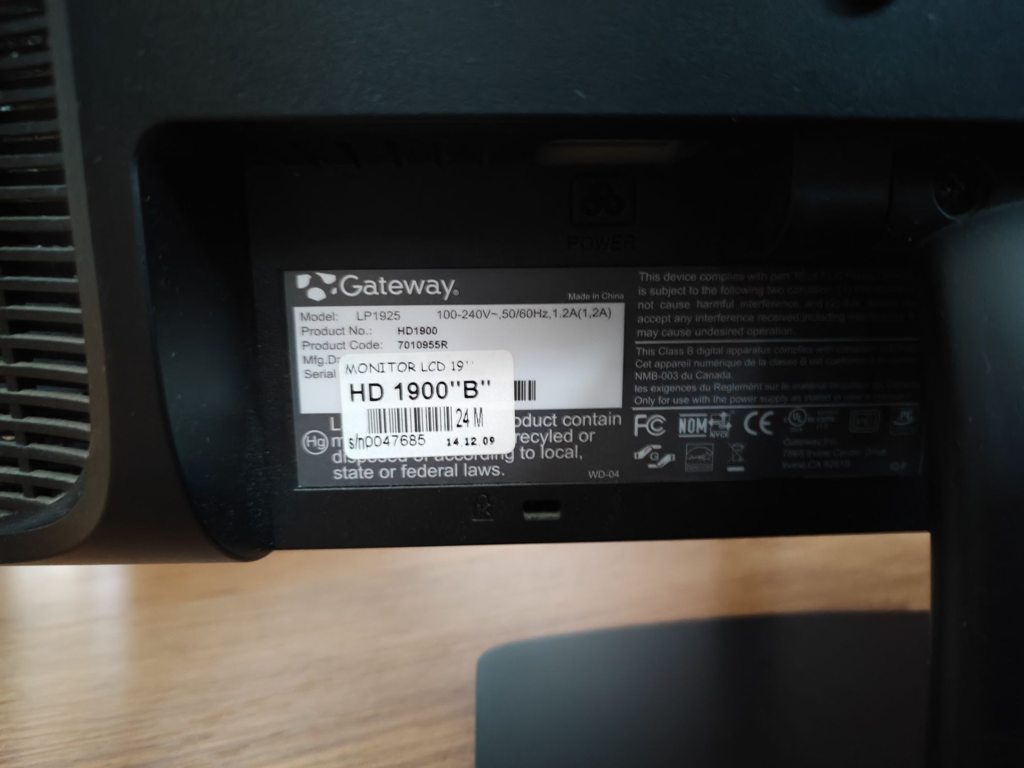 Monitor Gateway 19
